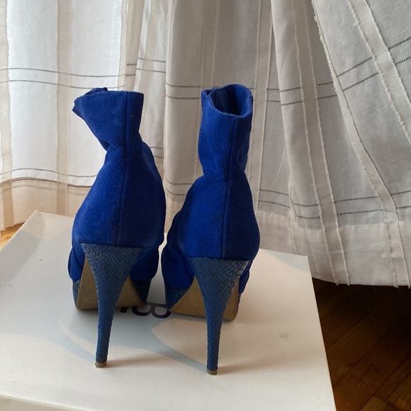 Baker Platform Suede Booties (Torri) in Royal Blue. Size 7. 5 inch heel height - Picture 2 of 6